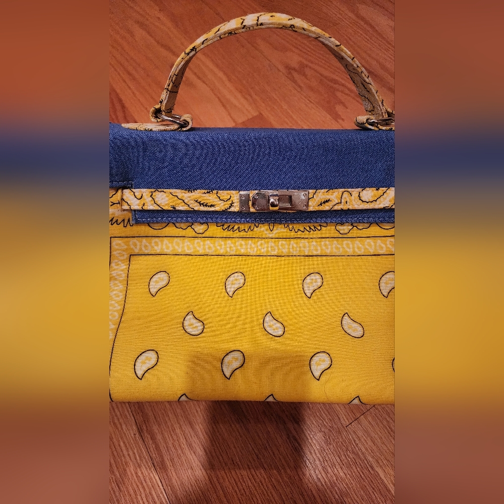 Bag - Picture 3 of 6